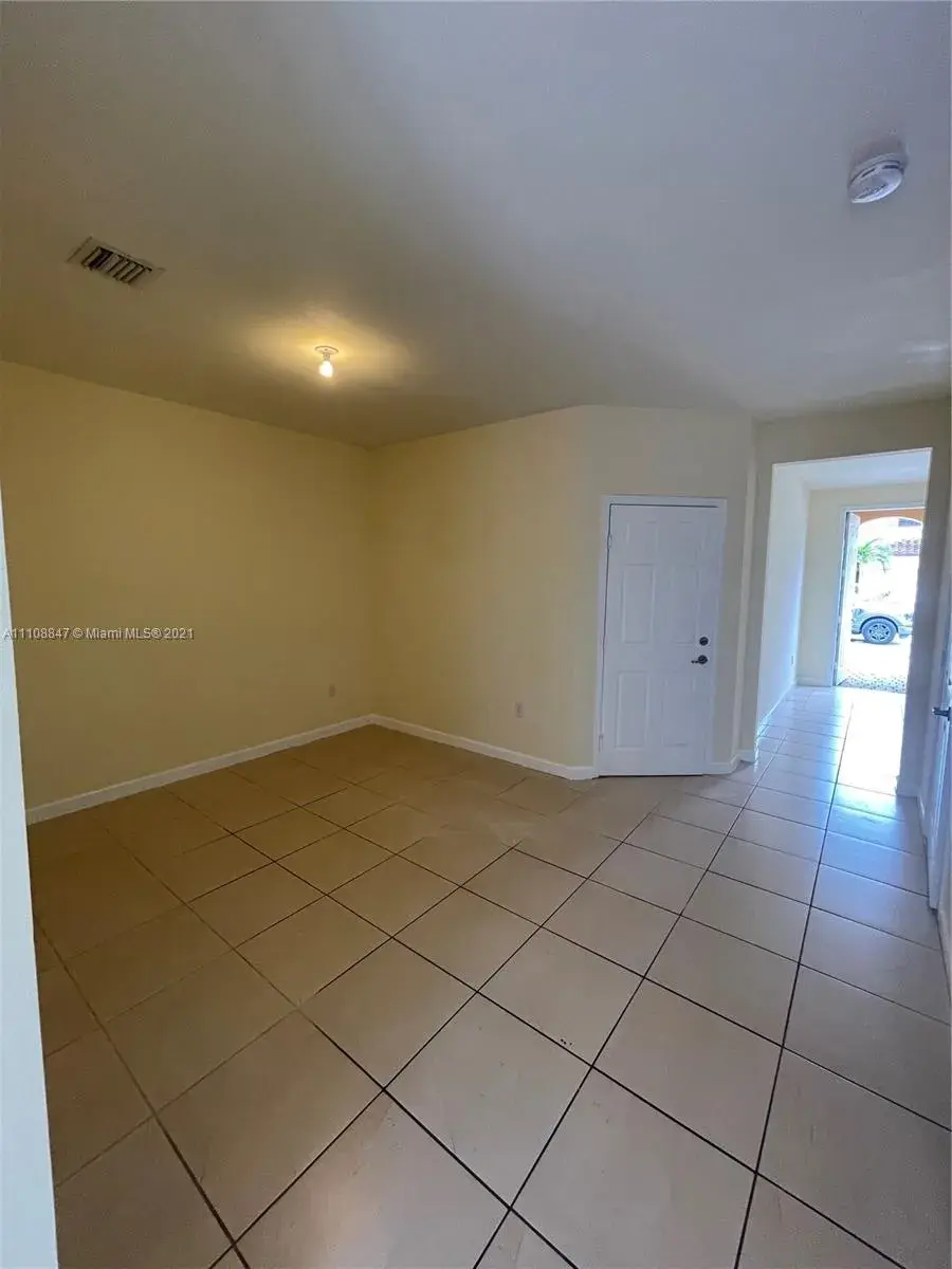 3757 SE 2nd St # 3757, Homestead FL 33033