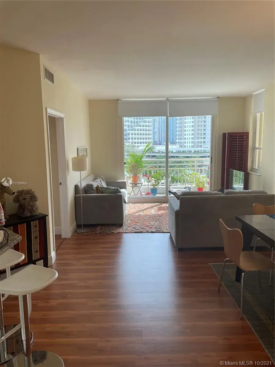 888 Brickell Key Dr # 702, Miami FL 33131