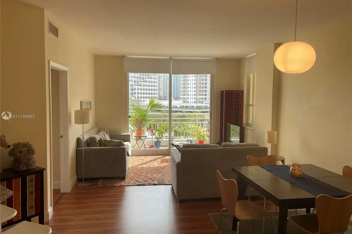 888 Brickell Key Dr # 702, Miami FL 33131