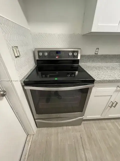 2048 NE 168th St, North Miami Beach FL 33162