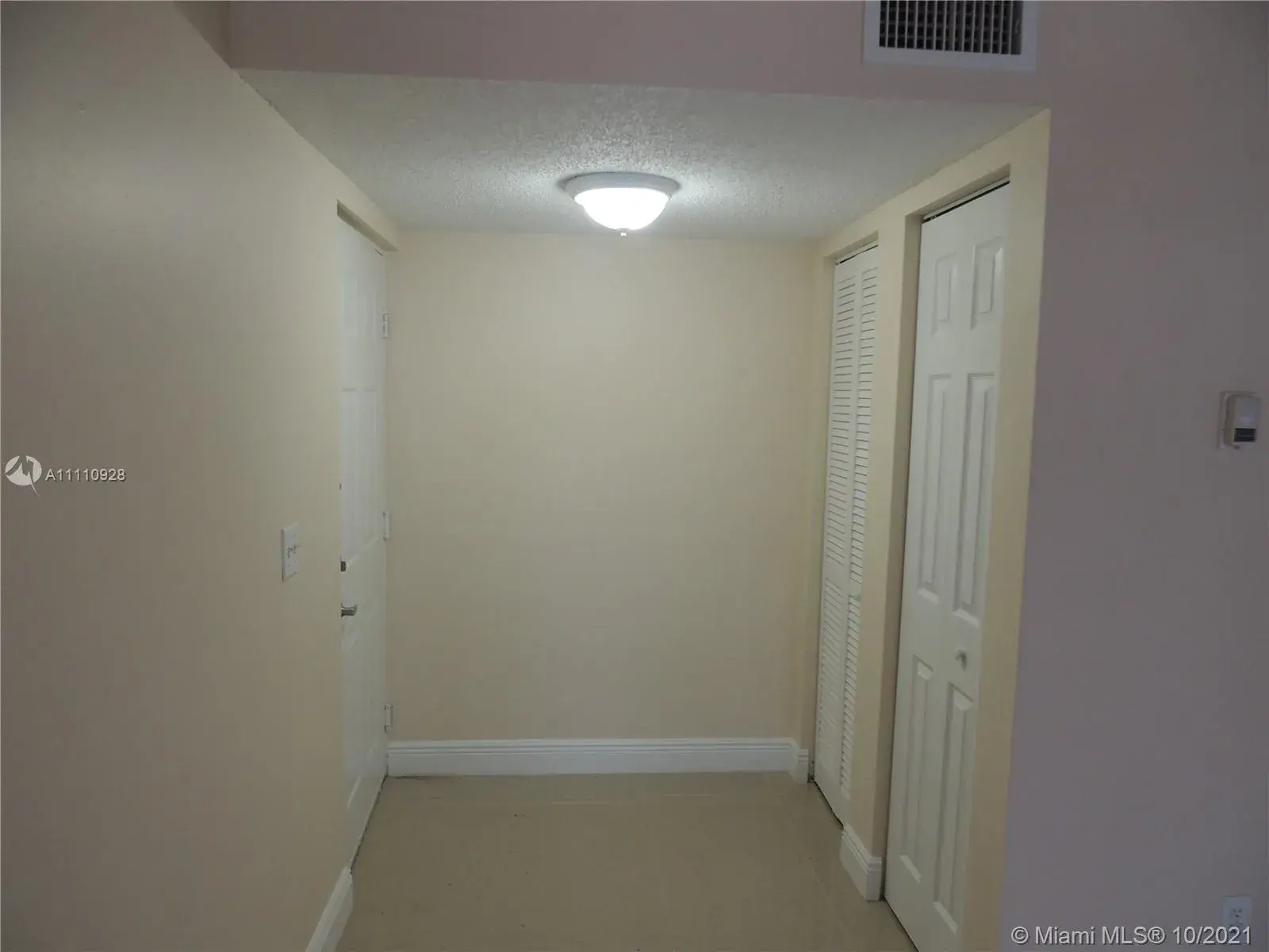 2640 S University Dr # 117, Davie FL 33328