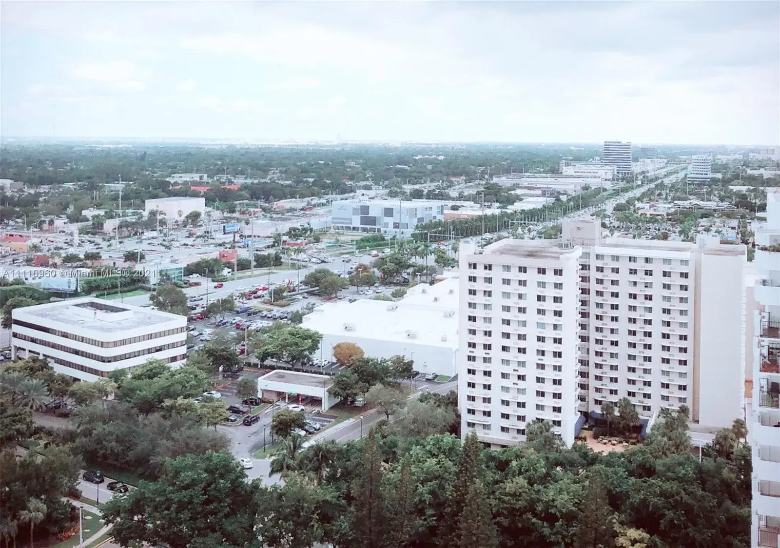 2 bedroom 2 bath Residential for sale at 2750 NE 183rd St # 2506, Aventura FL 33160