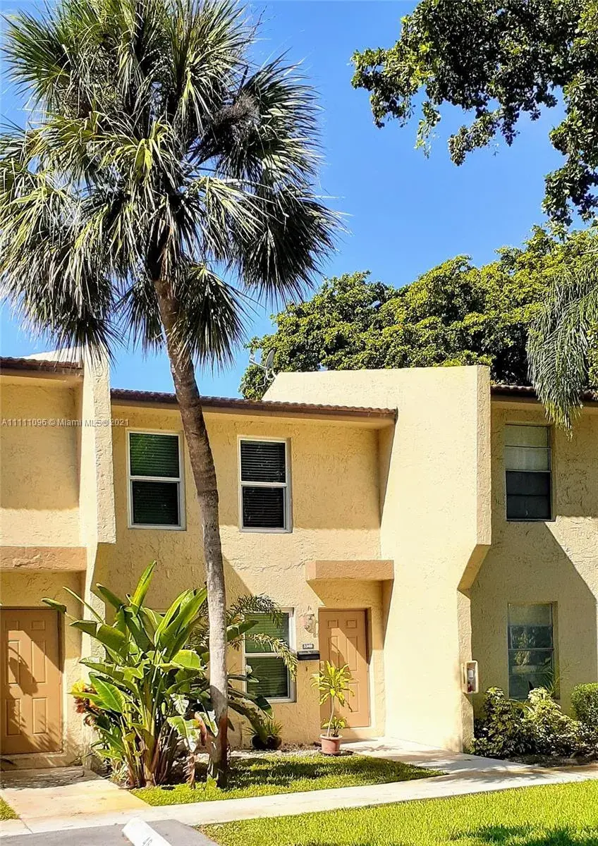 3 bedroom 2 bath Residential for sale at 3348 NW 85th Ave # 3348, Coral Springs FL 33065