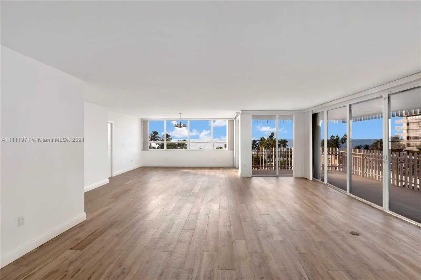 3 bedroom 2 bath Residential for sale at 2 Grove Isle Dr # B402, Miami FL 33133