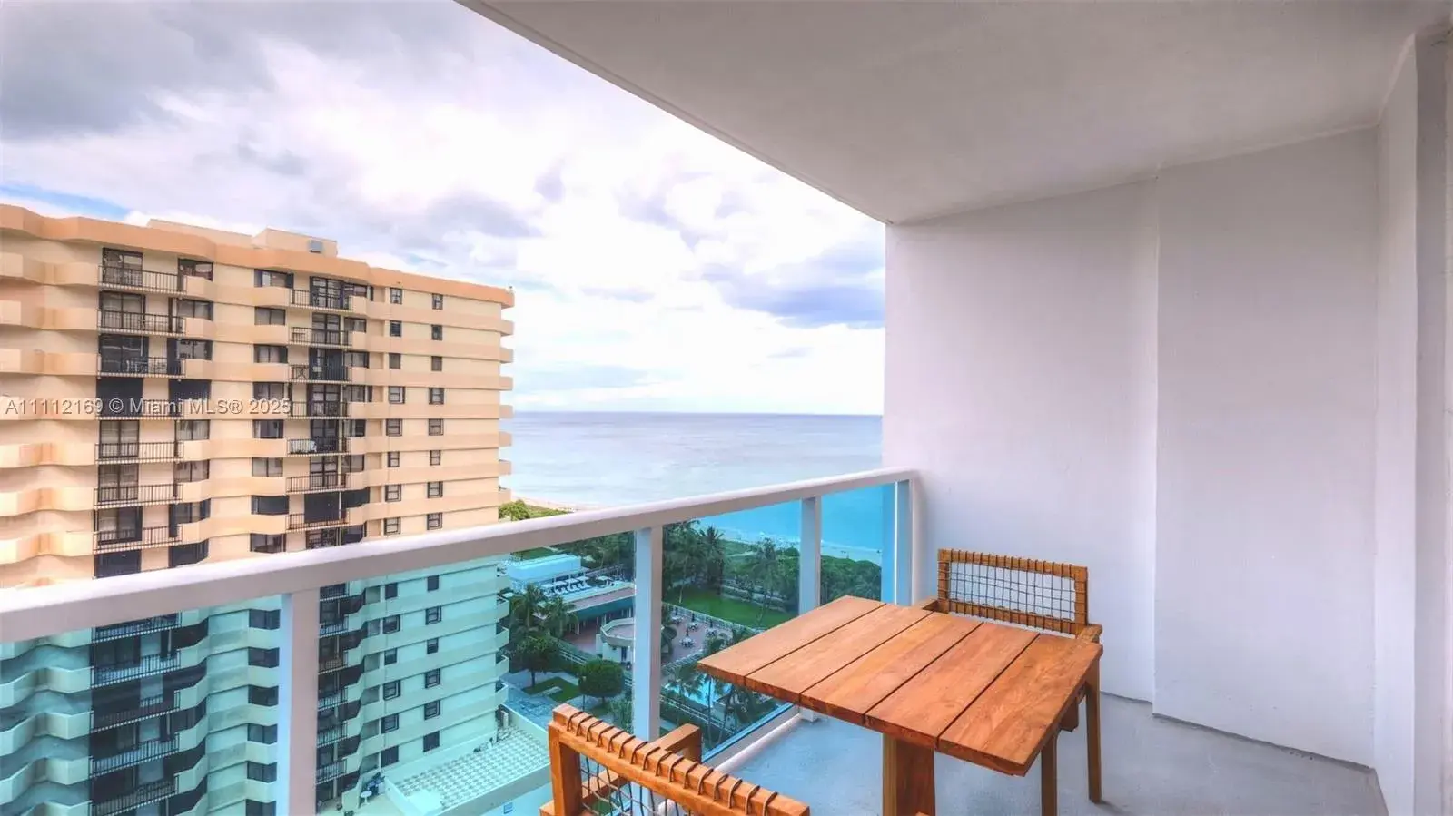 102 24th St # 1211, Miami Beach FL 33139