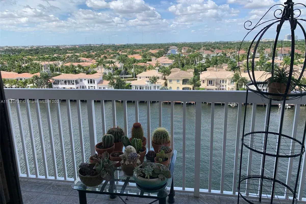 1500 S Ocean Dr # 10E, Hollywood FL 33019