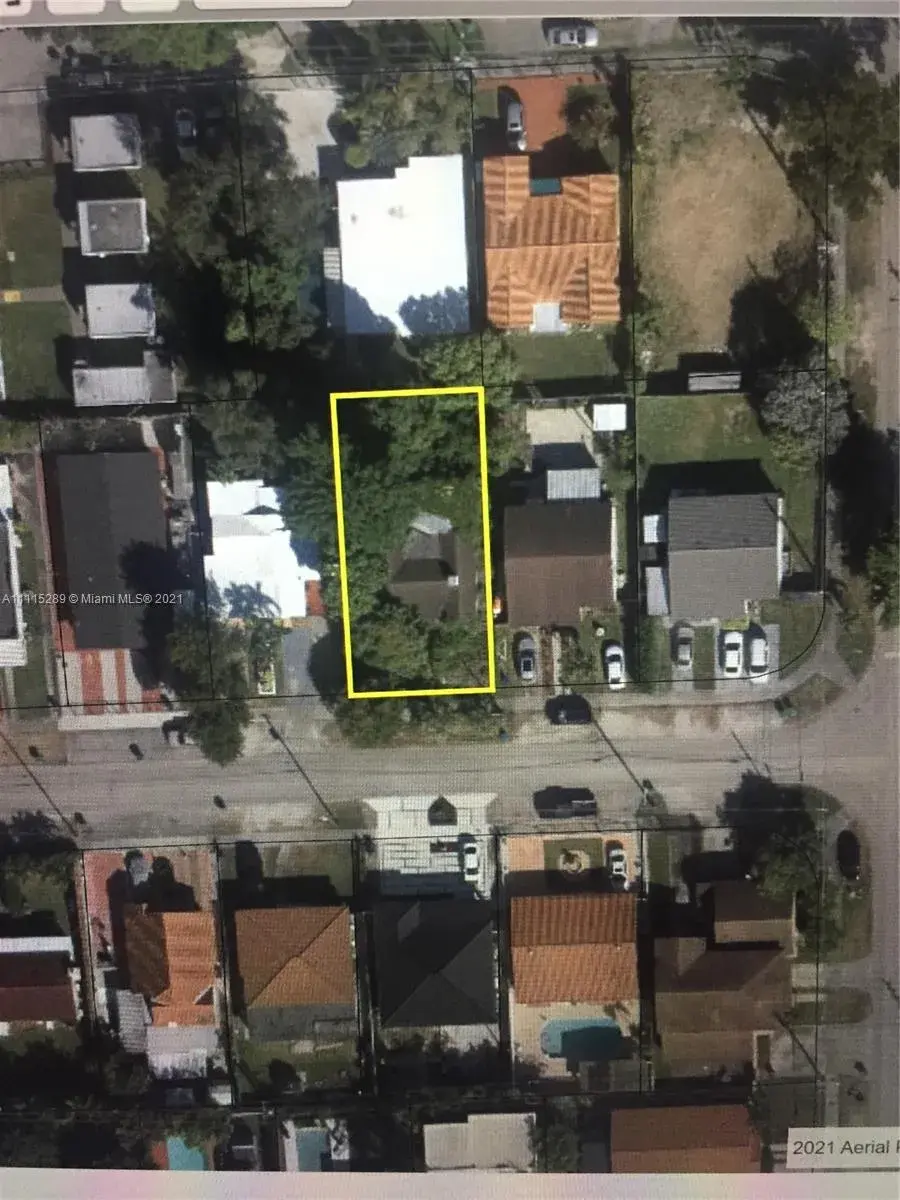 3 bedroom 3 bath Residential for sale at 4339 SW 9th Ter, Miami FL 33134