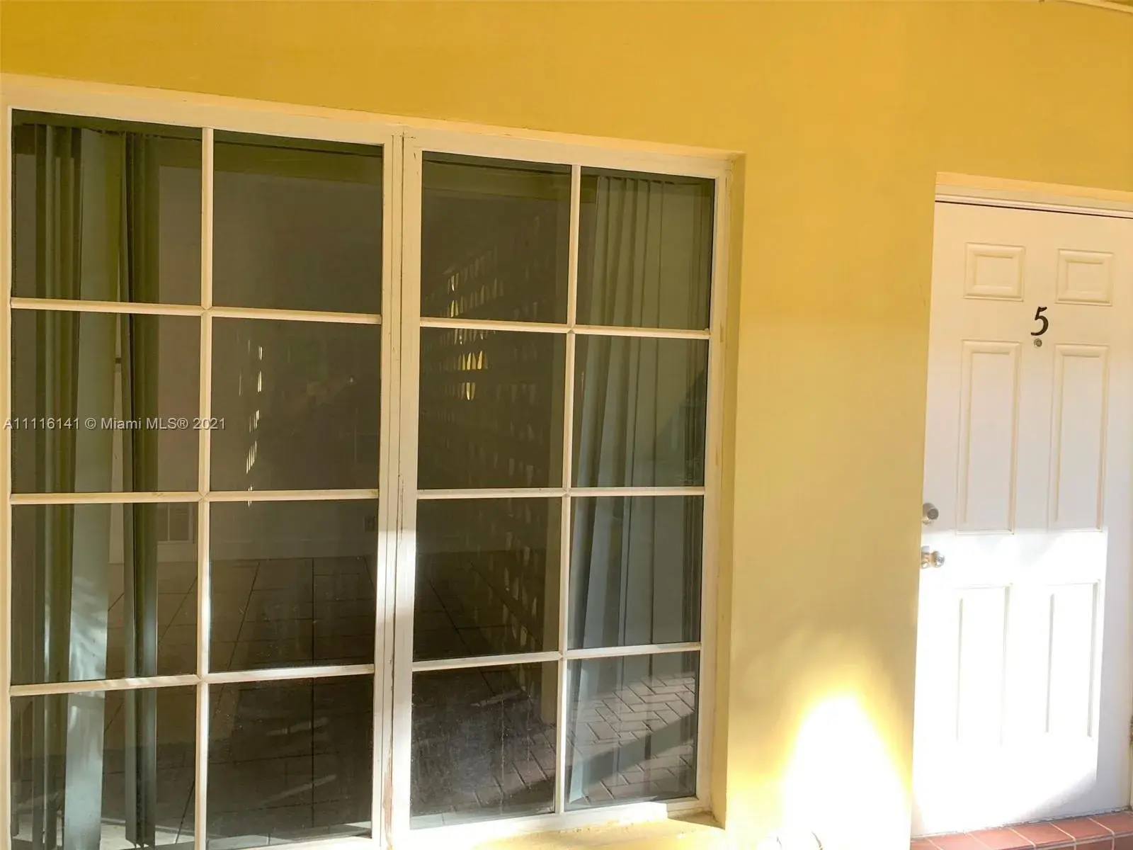 105 NE 12th Ave # 5, Hallandale Beach FL 33009