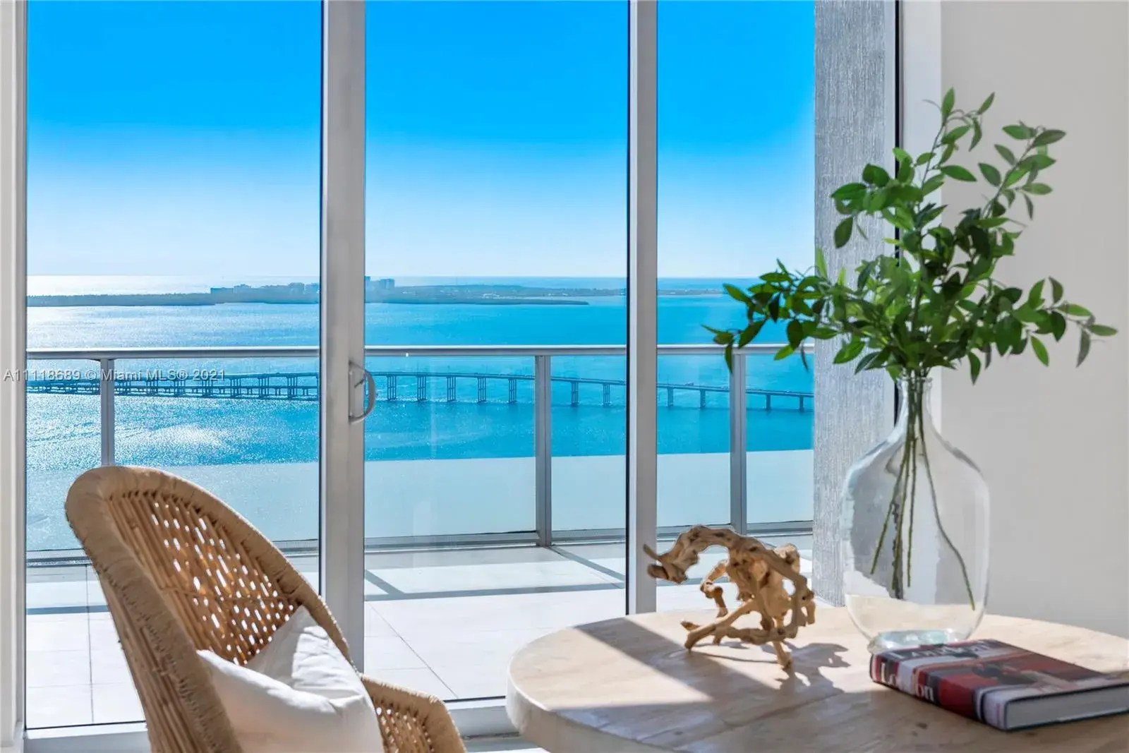 1300 Brickell Bay Dr # 4401, Miami FL 33131