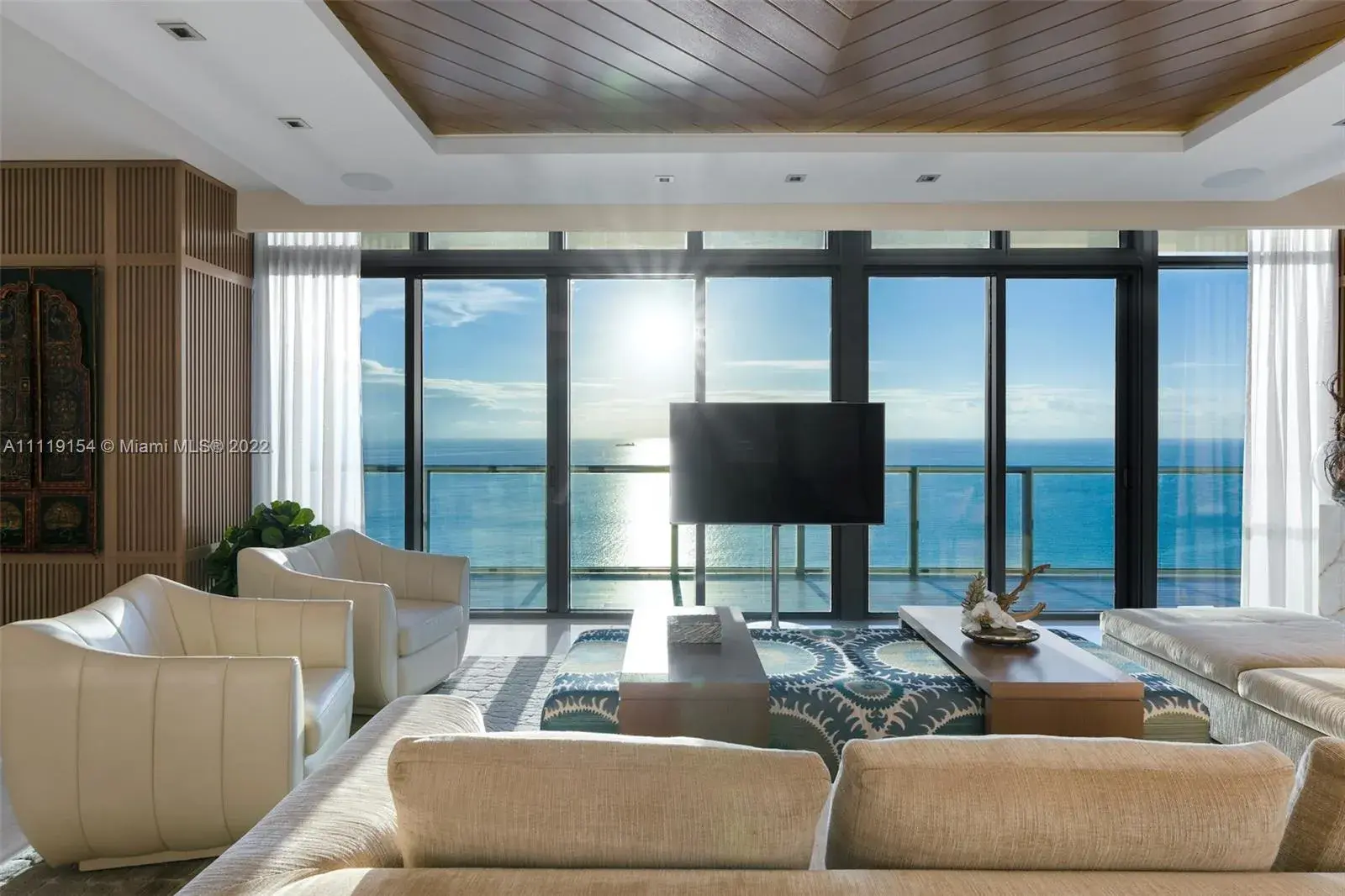 3 bedroom 3 bath for sale at 2201 Collins Avenue, Miami Beach FL 33139