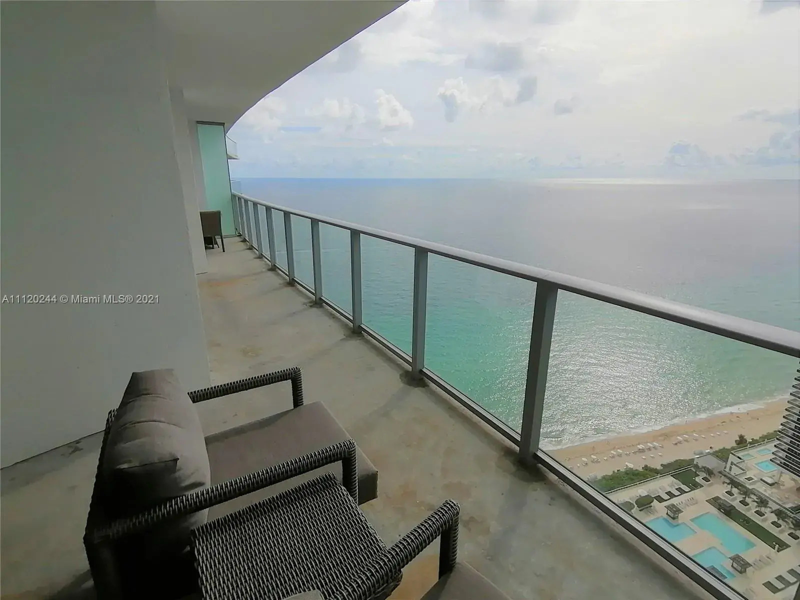 2 bedroom 2 bath Residential Lease for rent at 4111 S Ocean Dr # 3805, Hollywood FL 33019