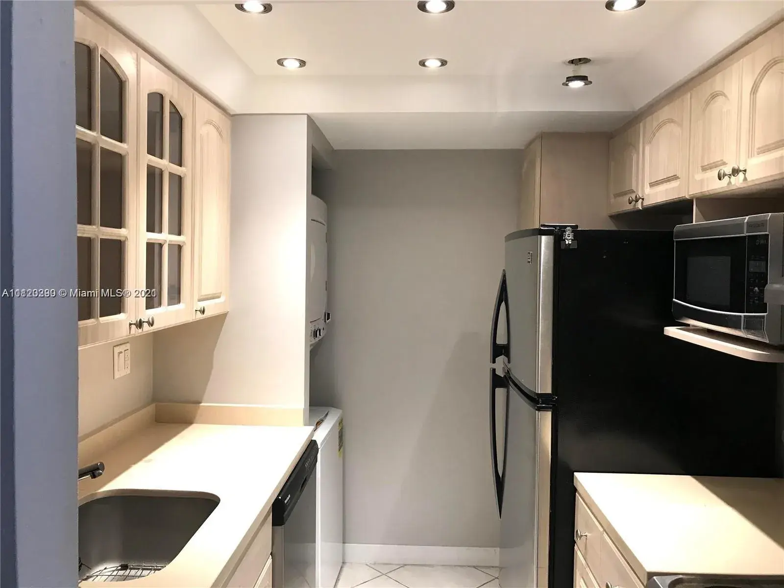 520 Brickell Key Dr # A1717, Miami FL 33131