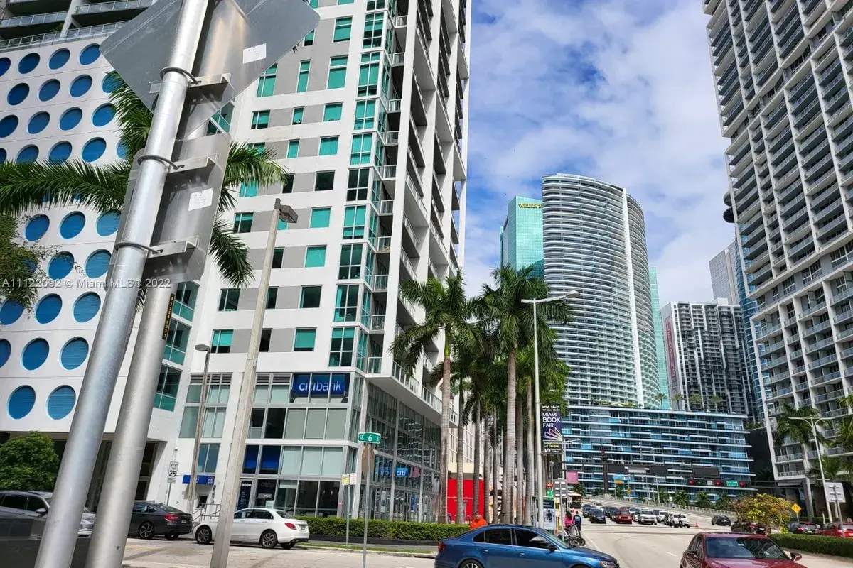 500 Brickell Ave # 3405, Miami FL 33131