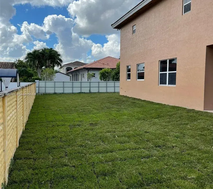 4605 SW 159th Ct, Miami FL 33185