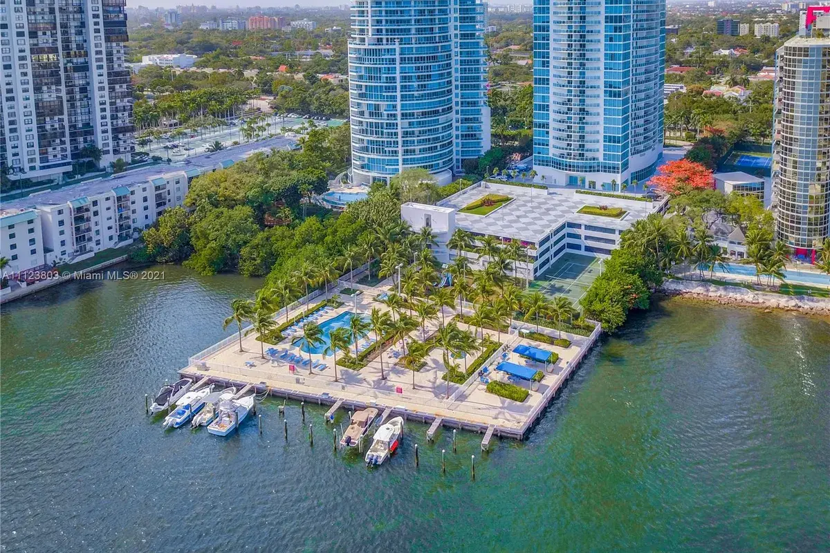 2101 Brickell Ave # 2608, Miami FL 33129