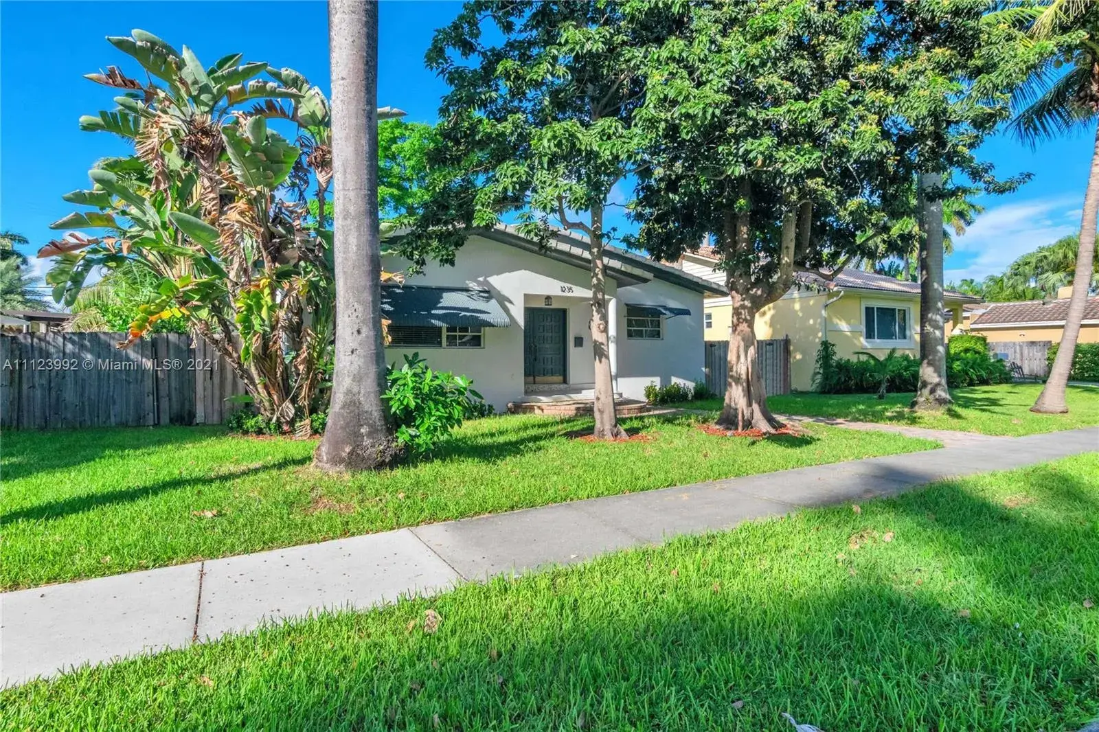 1235 Tyler St, Hollywood FL 33019
