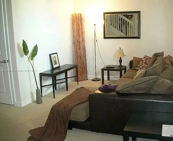 2142 Van Buren St # 501, Hollywood FL 33020