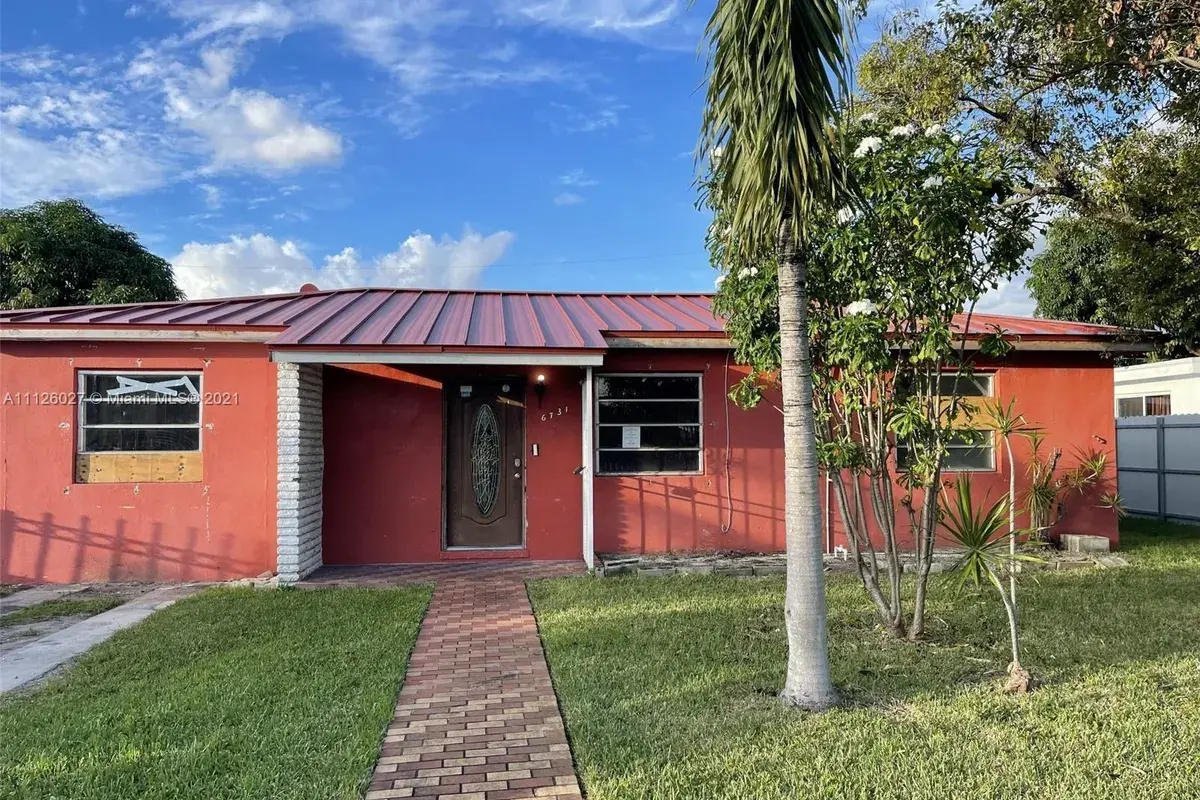 6731 SW 7th St, Miami FL 33144
