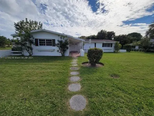 3 bedroom 2 bath Residential for sale at 7300 SW 116th St, Pinecrest FL 33156