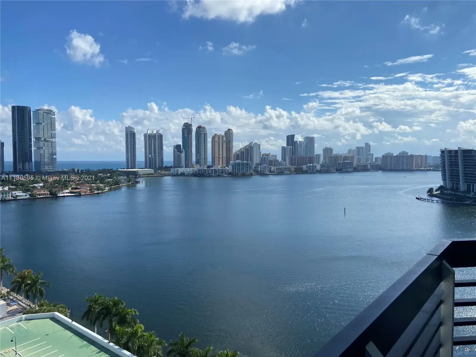 2 bedroom 2 bath Residential for sale at 3530 Mystic Pointe Dr # 1913, Aventura FL 33180
