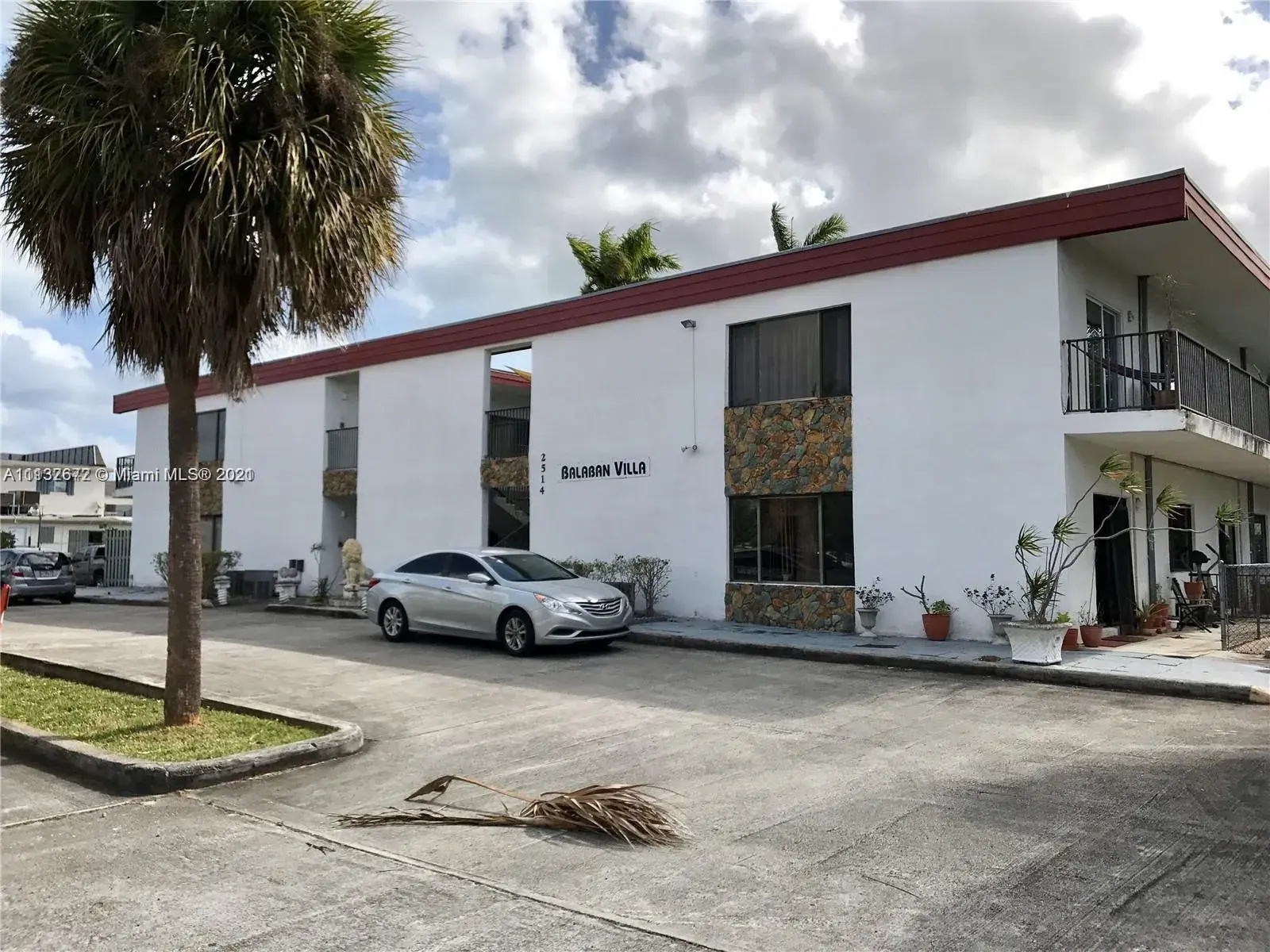 1 bedroom 1 bath Residential Lease for rent at 2514 Taylor St # 5, Hollywood FL 33020