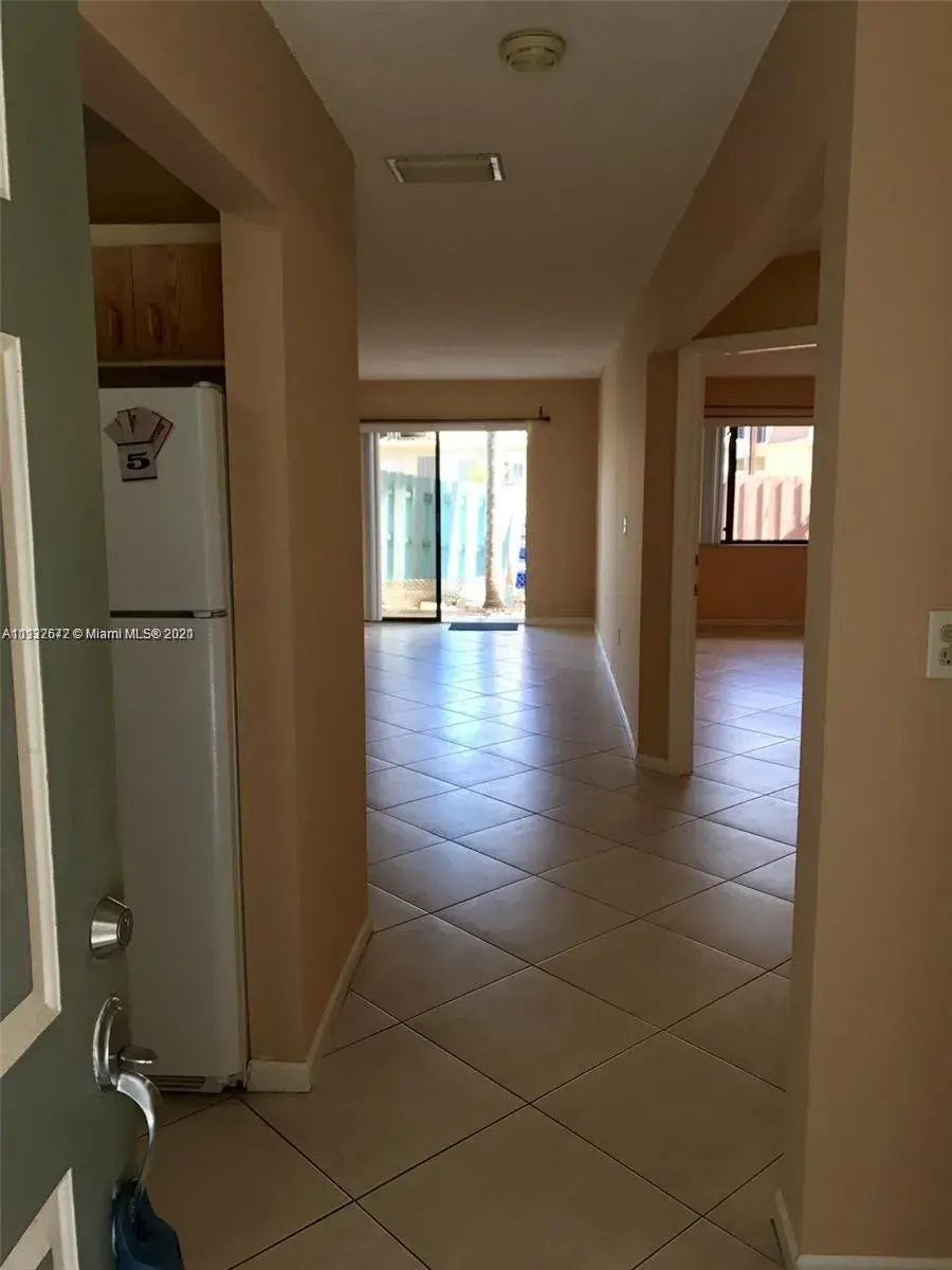 2514 Taylor St # 5, Hollywood FL 33020
