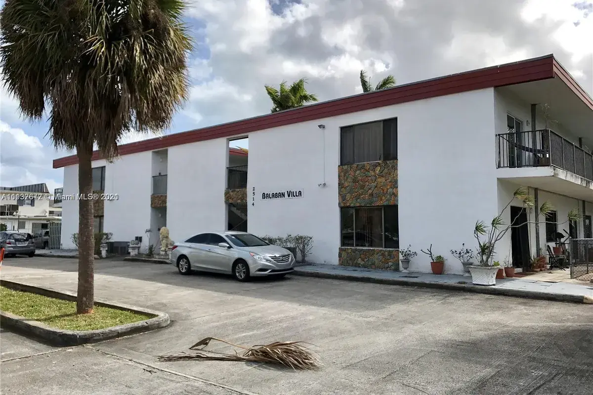2514 Taylor St # 5, Hollywood FL 33020