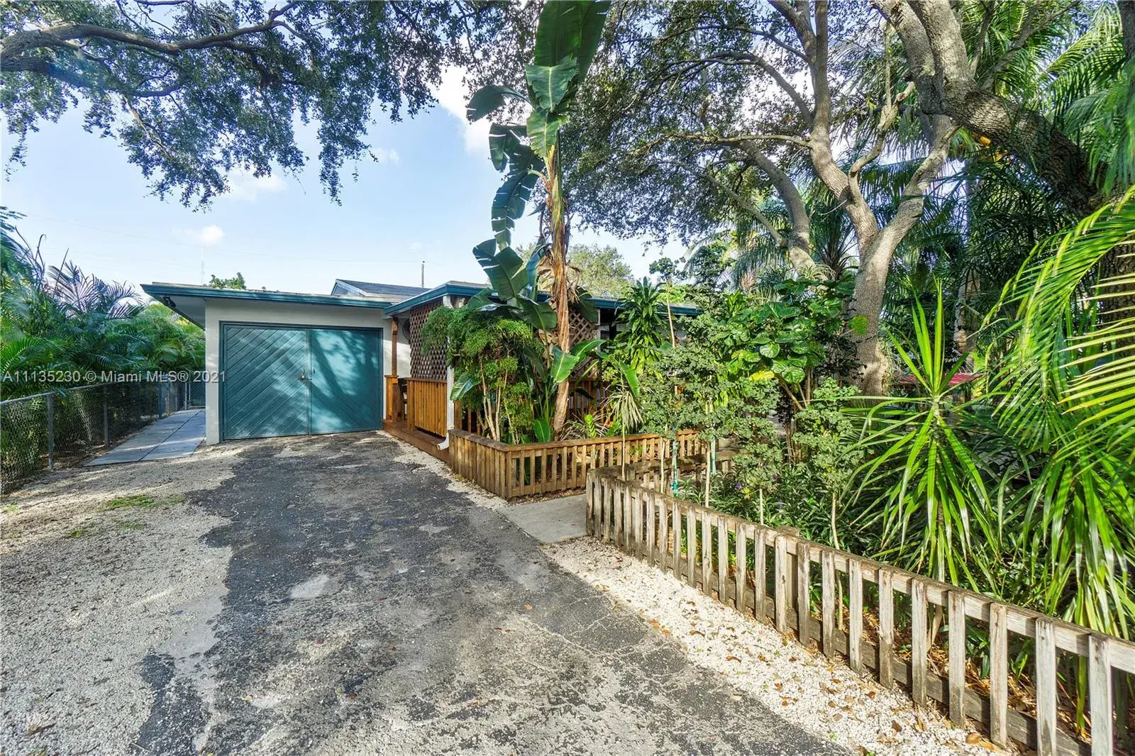 110 SW 5th St, Hallandale Beach FL 33009