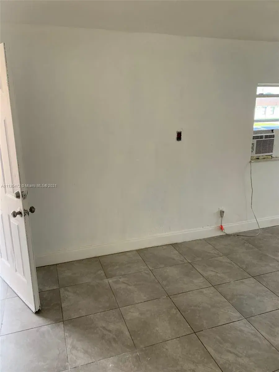 515 NW 3rd Ave # A, Hallandale Beach FL 33009