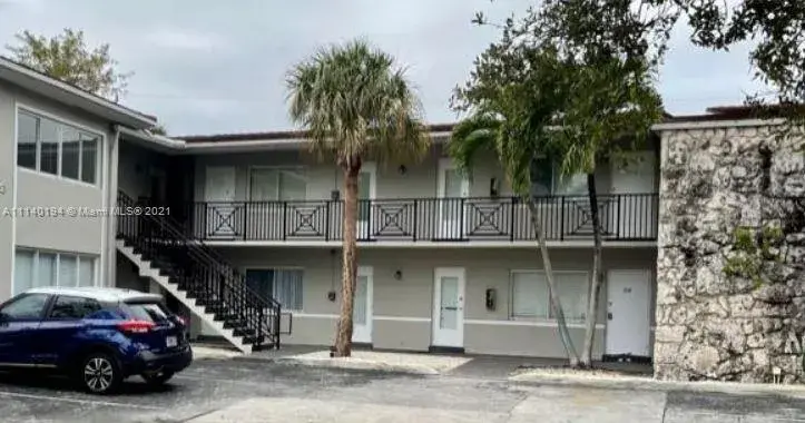 1 bedroom 1 bath Residential Lease for rent at 95 Edgewater Dr # 103, Coral Gables FL 33133