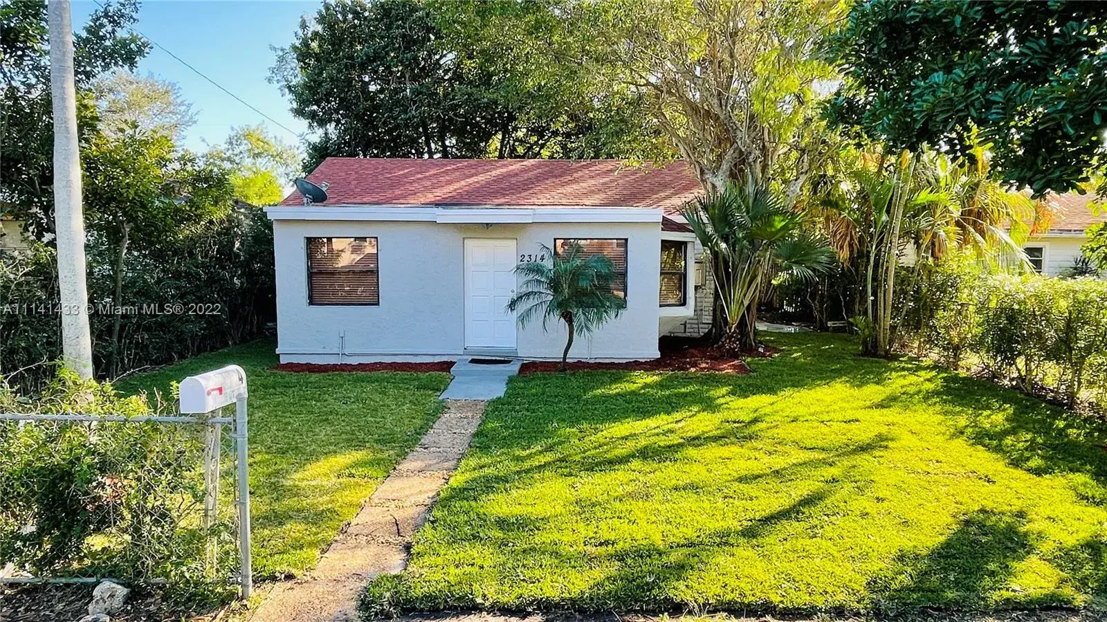 2314 Liberty St, Hollywood FL 33020