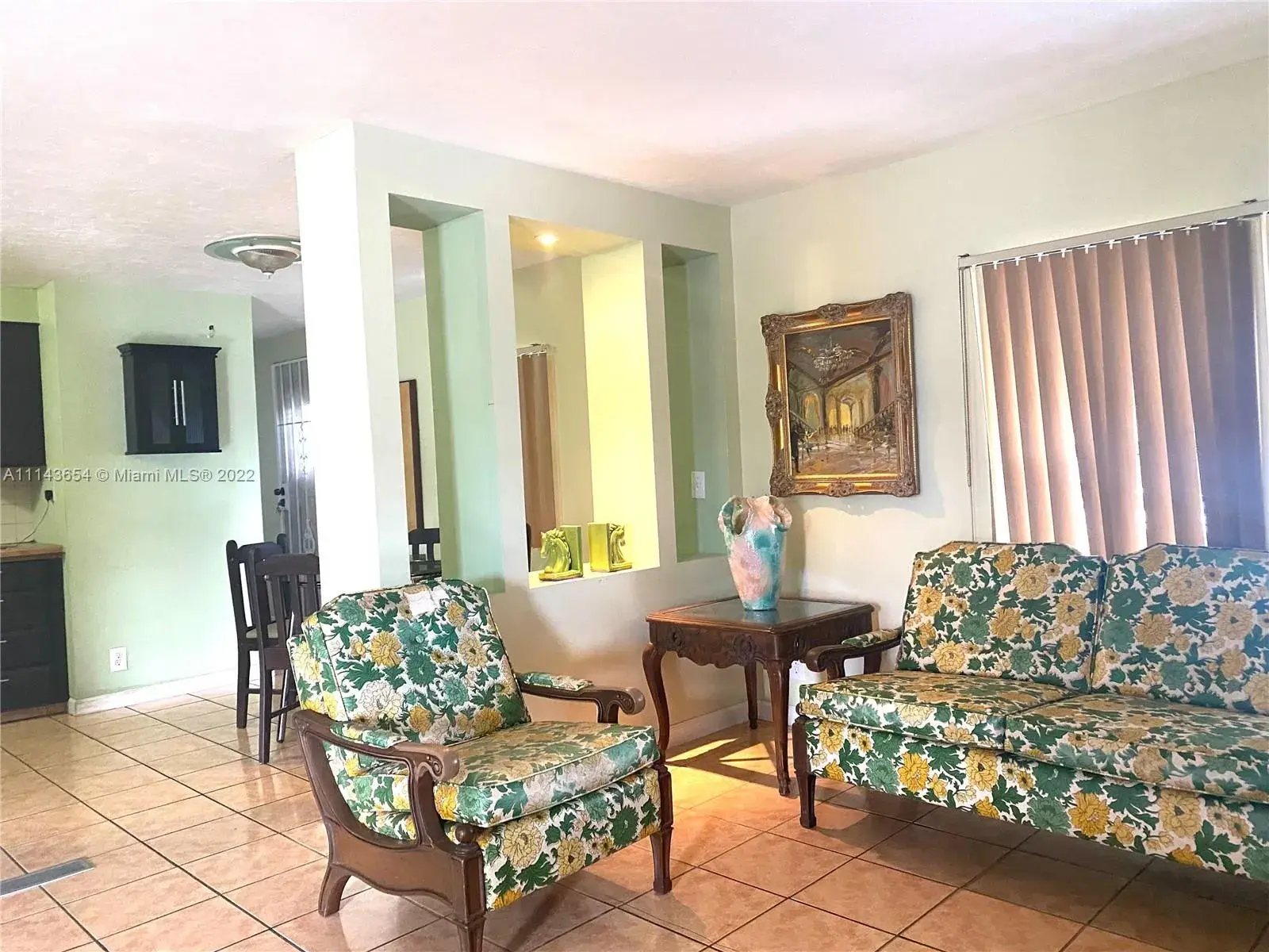 5 bedroom 2 bath Residential for sale at 2775 W Okeechobee Rd, Hialeah FL 33010