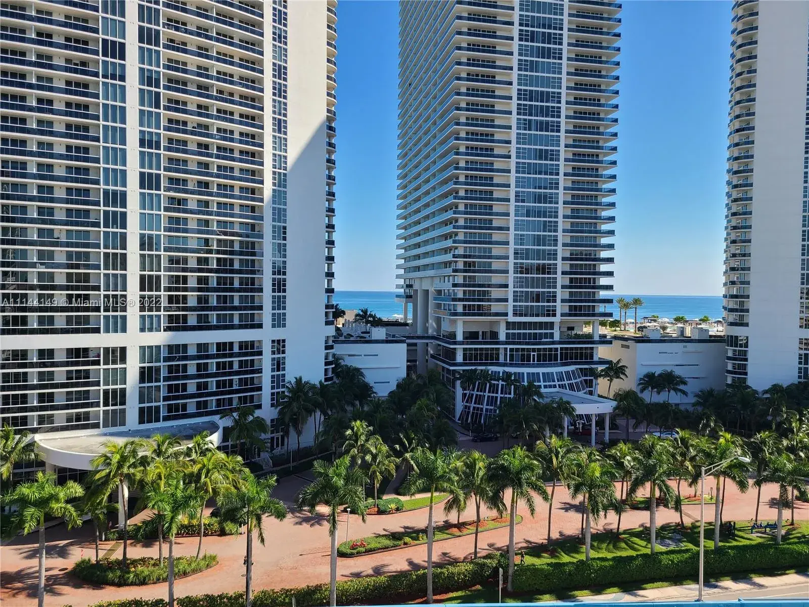 2 bedroom 2 bath Residential for sale at 1825 S Ocean Dr # 1, Hallandale Beach FL 33009