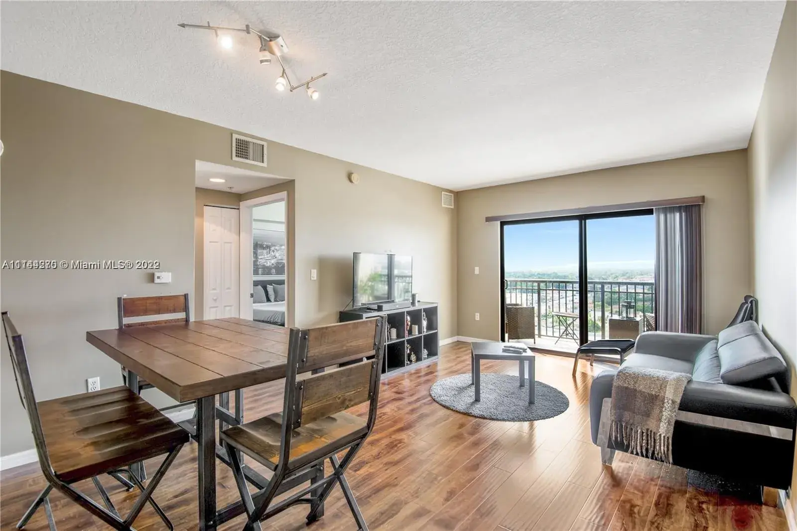 4242 NW 2nd St # 1415, Miami FL 33126