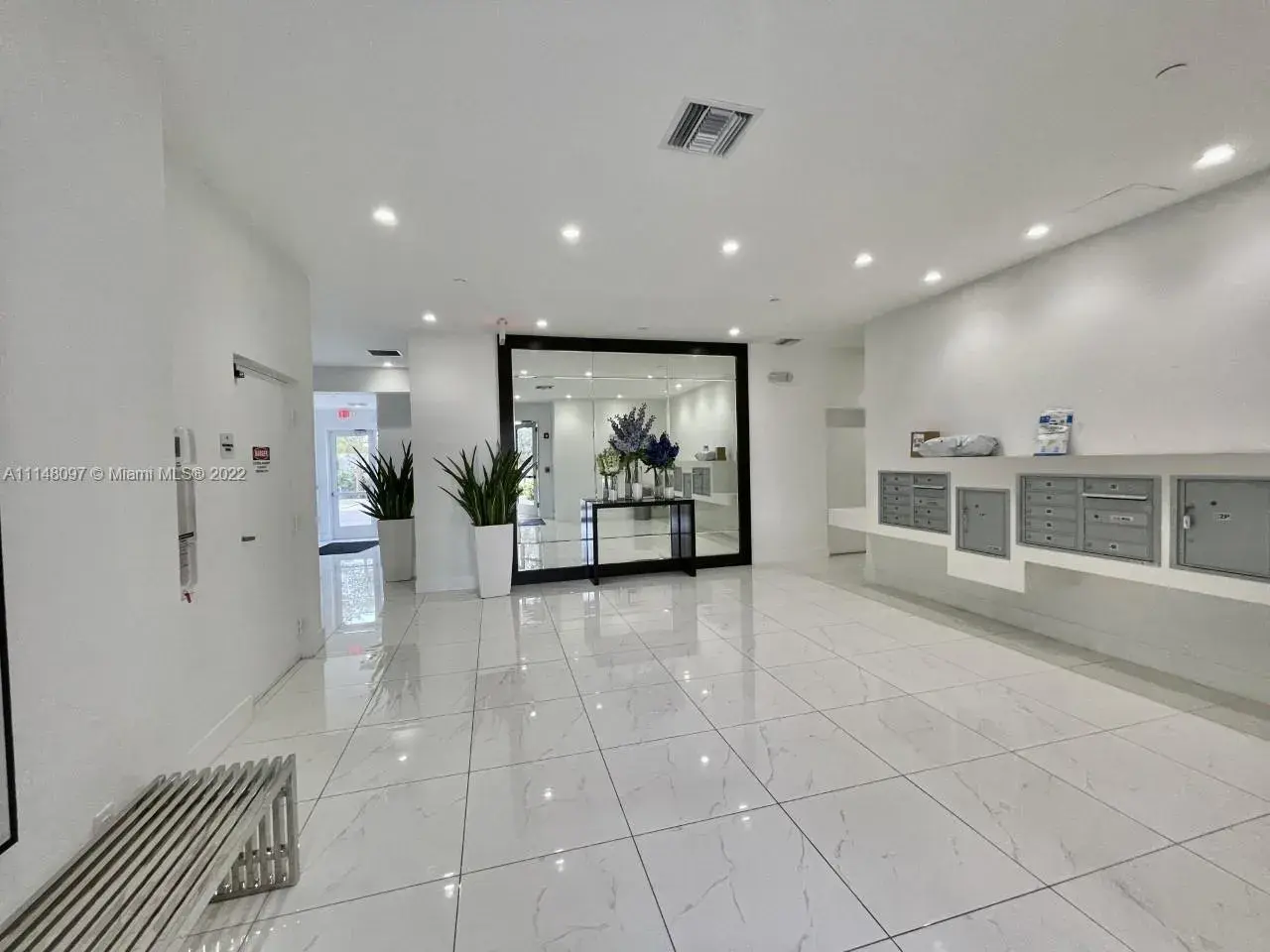 1025 NE 18th Ave # 304, Fort Lauderdale FL 33304
