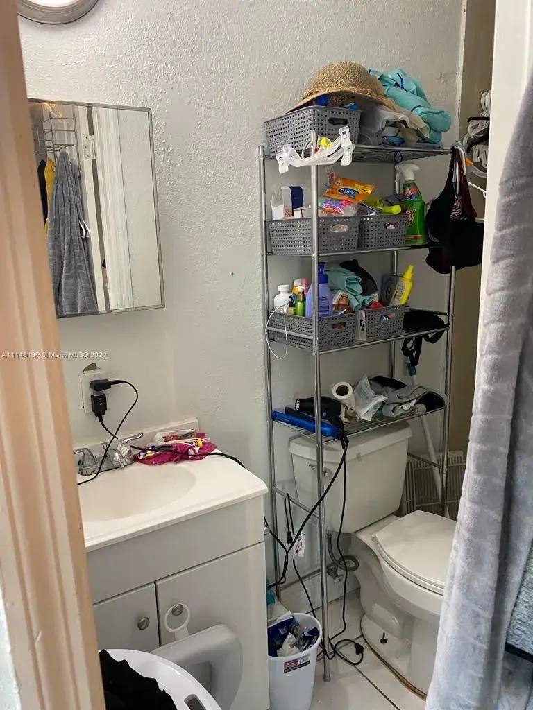 1263 SW 130 Ave, Miami FL 33184