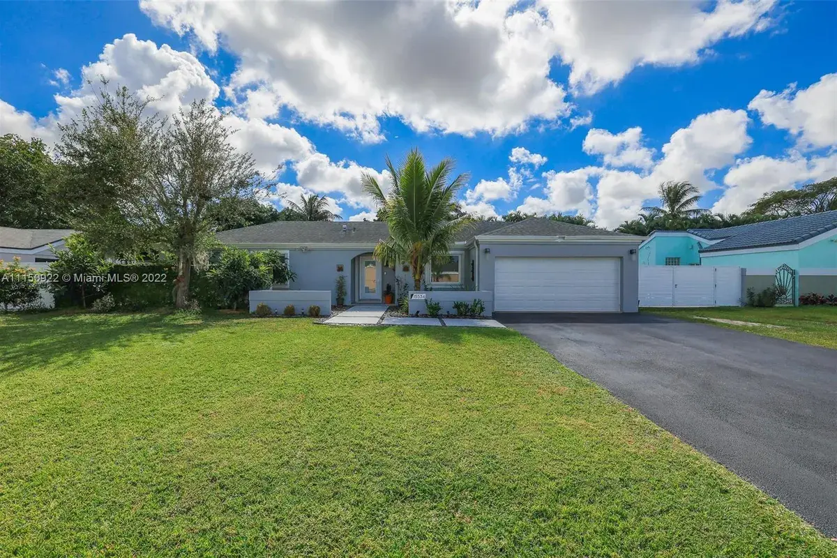 15534 SW 153rd St, Miami FL 33187