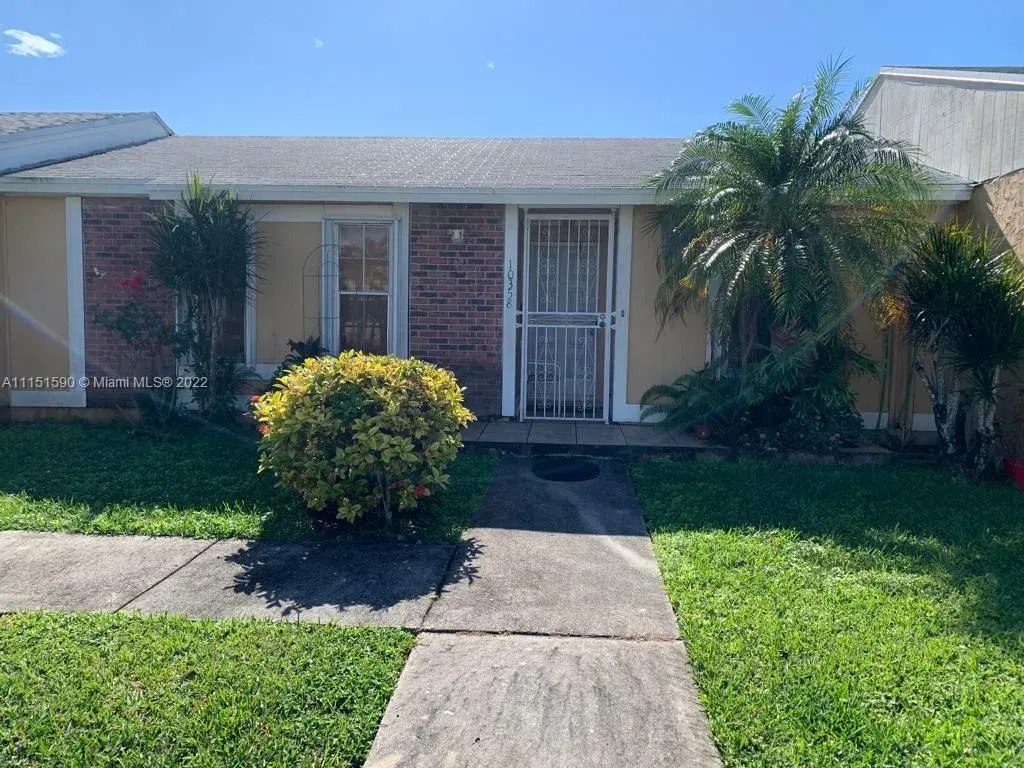 2 bedroom 1 bath Residential Lease for rent at 10358 SW 205th Ter # 10358, Cutler Bay FL 33189