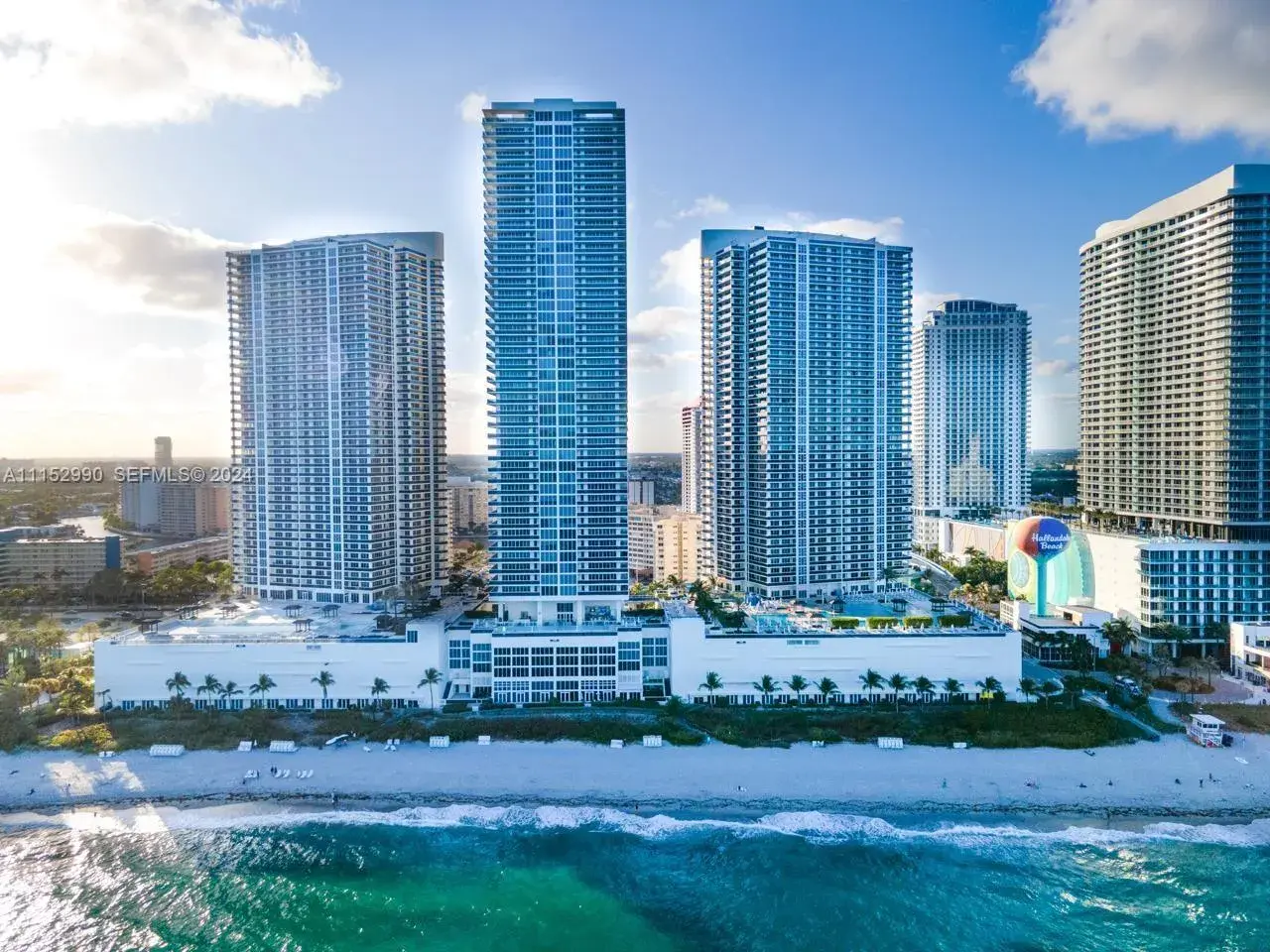 2 bedroom 2 bath Residential Lease for rent at 1830 OCEAN DR # 4710, Hallandale Beach FL 33009