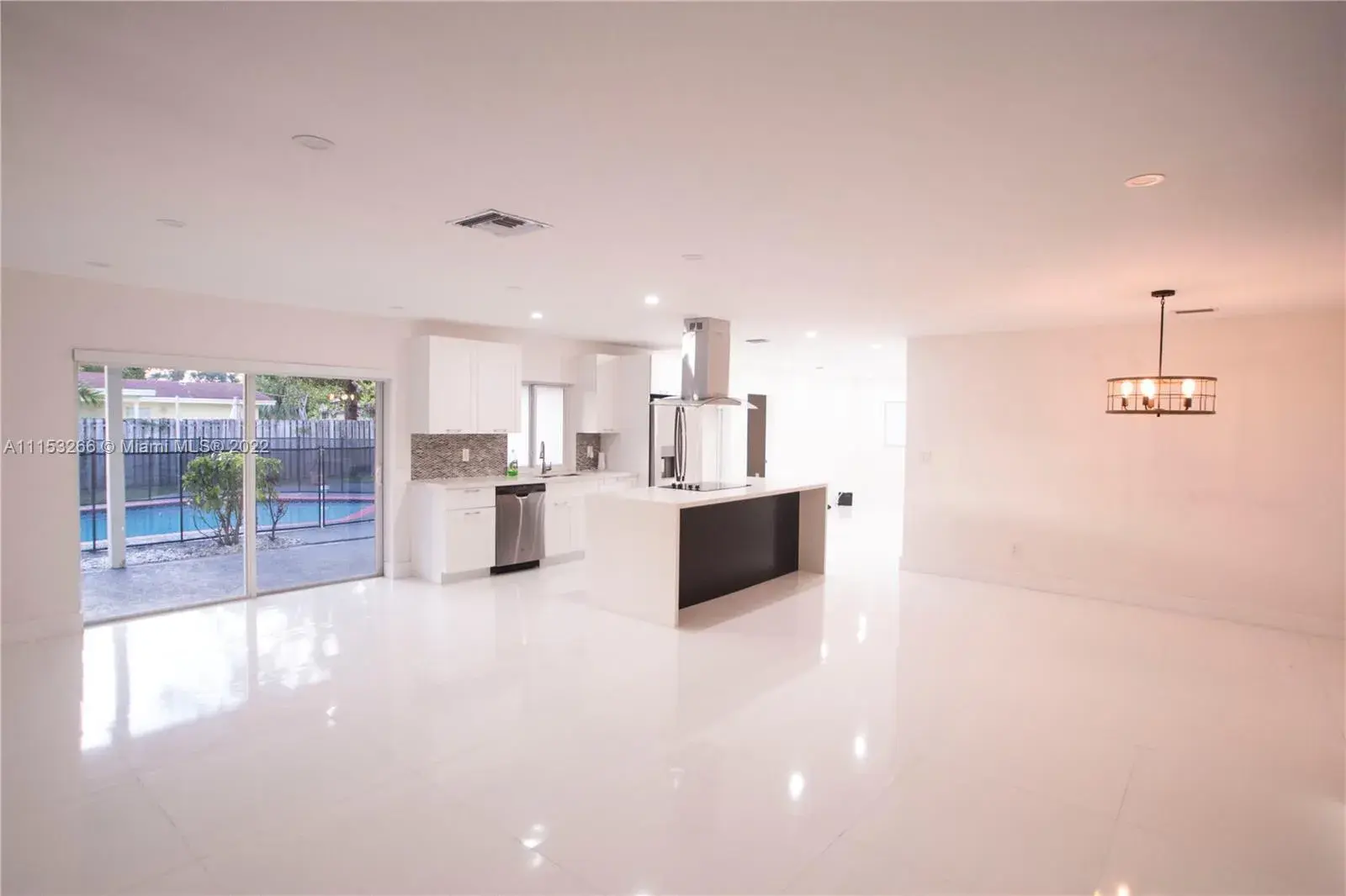 1081 NW 74th Ter, Plantation FL 33313