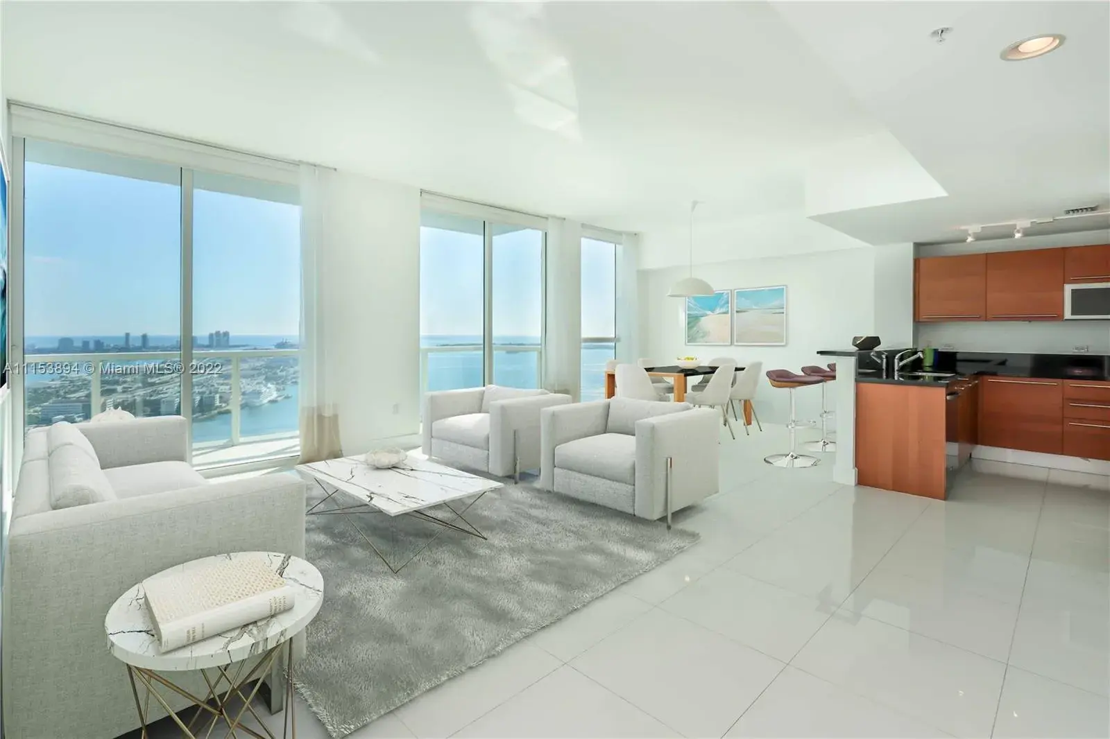 2 bedroom 2 bath Residential Lease for rent at 253 NE 2nd St # 4407, Miami FL 33132