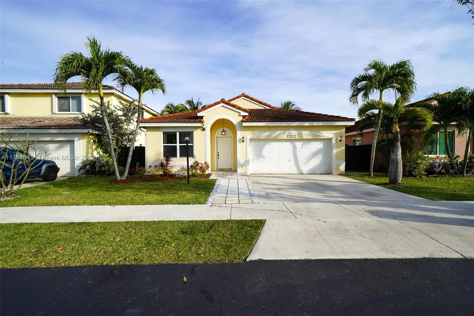 3 bedroom 2 bath Residential Lease for rent at 16511 SW 75th Ter, Miami FL 33193
