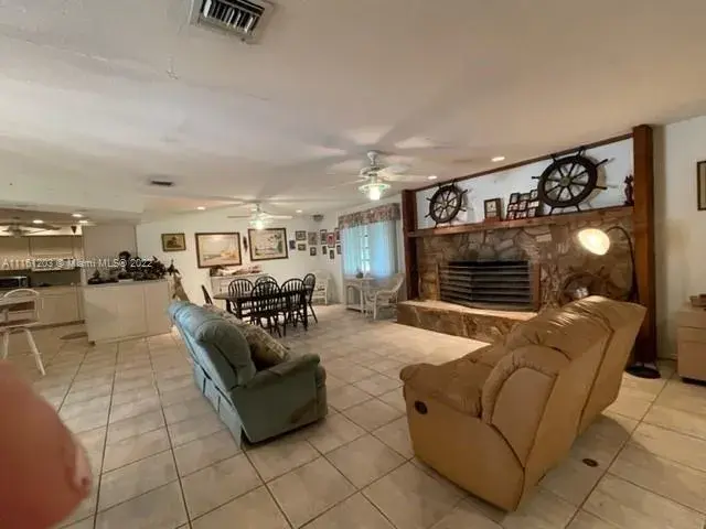 21320 SW 224th St, Miami FL 33170