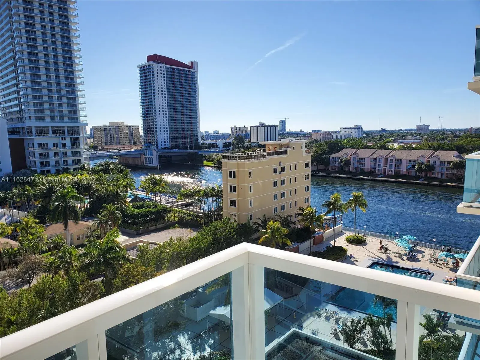1 bedroom 1 bath Residential Lease for rent at 3800 S Ocean Dr # 809, Hollywood FL 33019