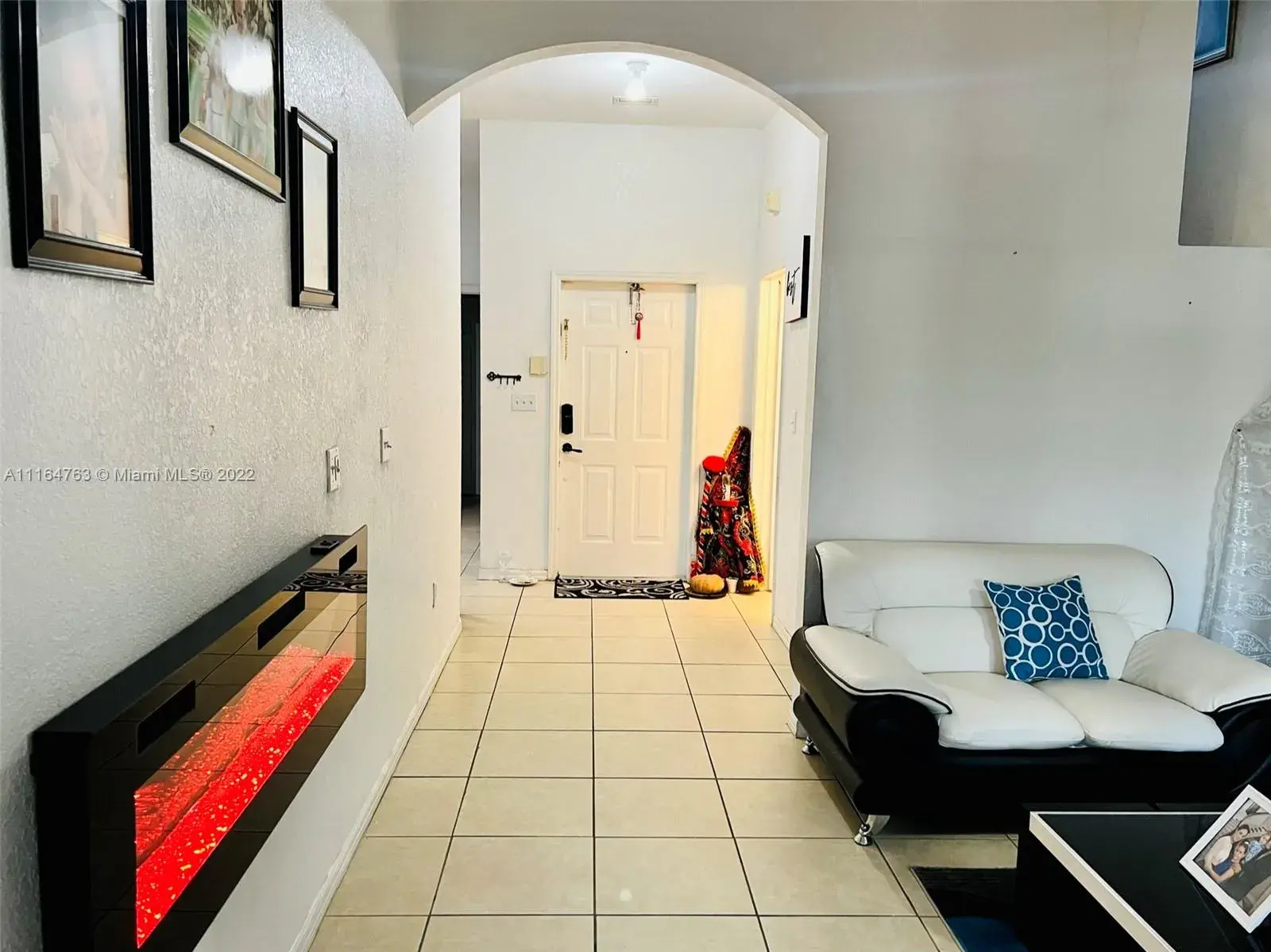 2467 SE 19th St, Homestead FL 33035