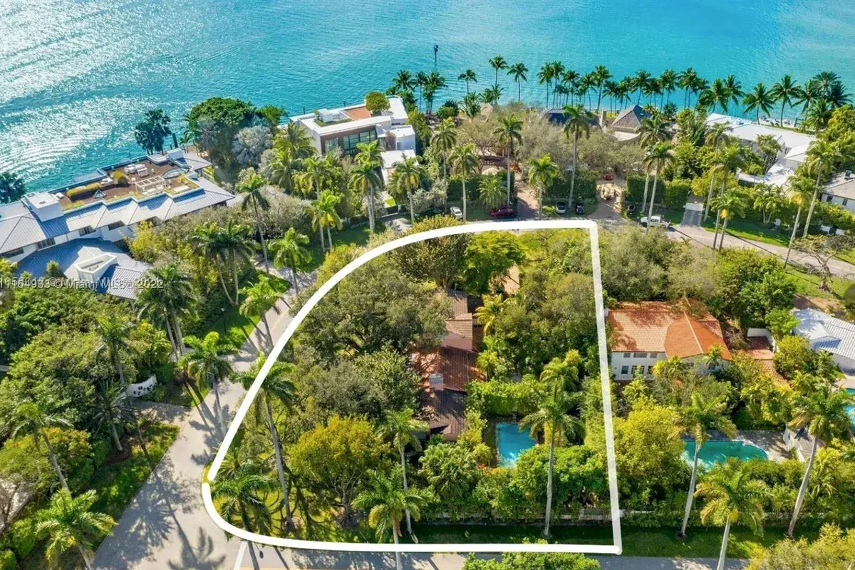 31 La Gorce Cir, Miami Beach FL 33141