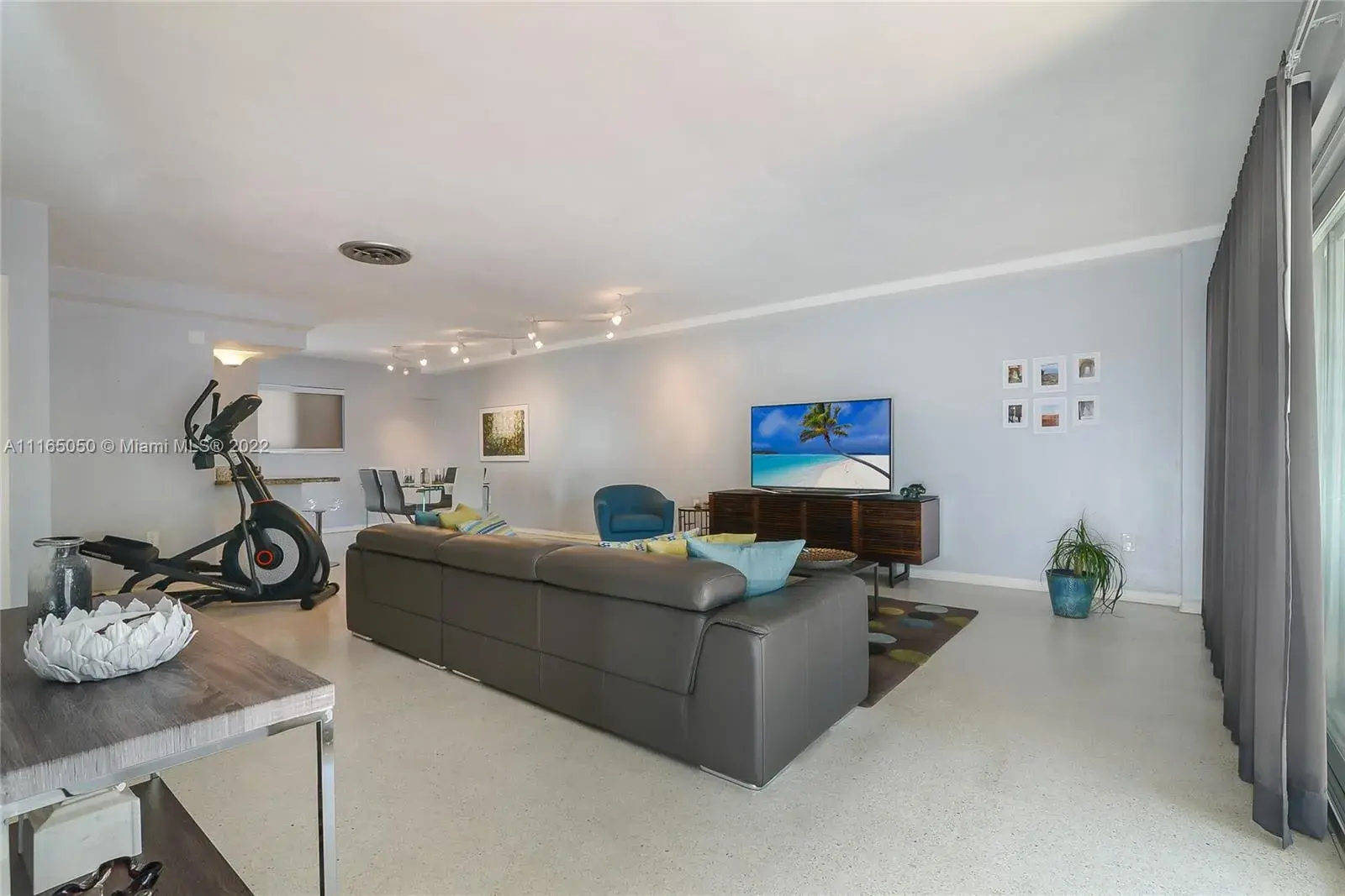 3 bedroom 2 bath Residential Lease for rent at 7400 Gary Ave, Miami Beach FL 33141