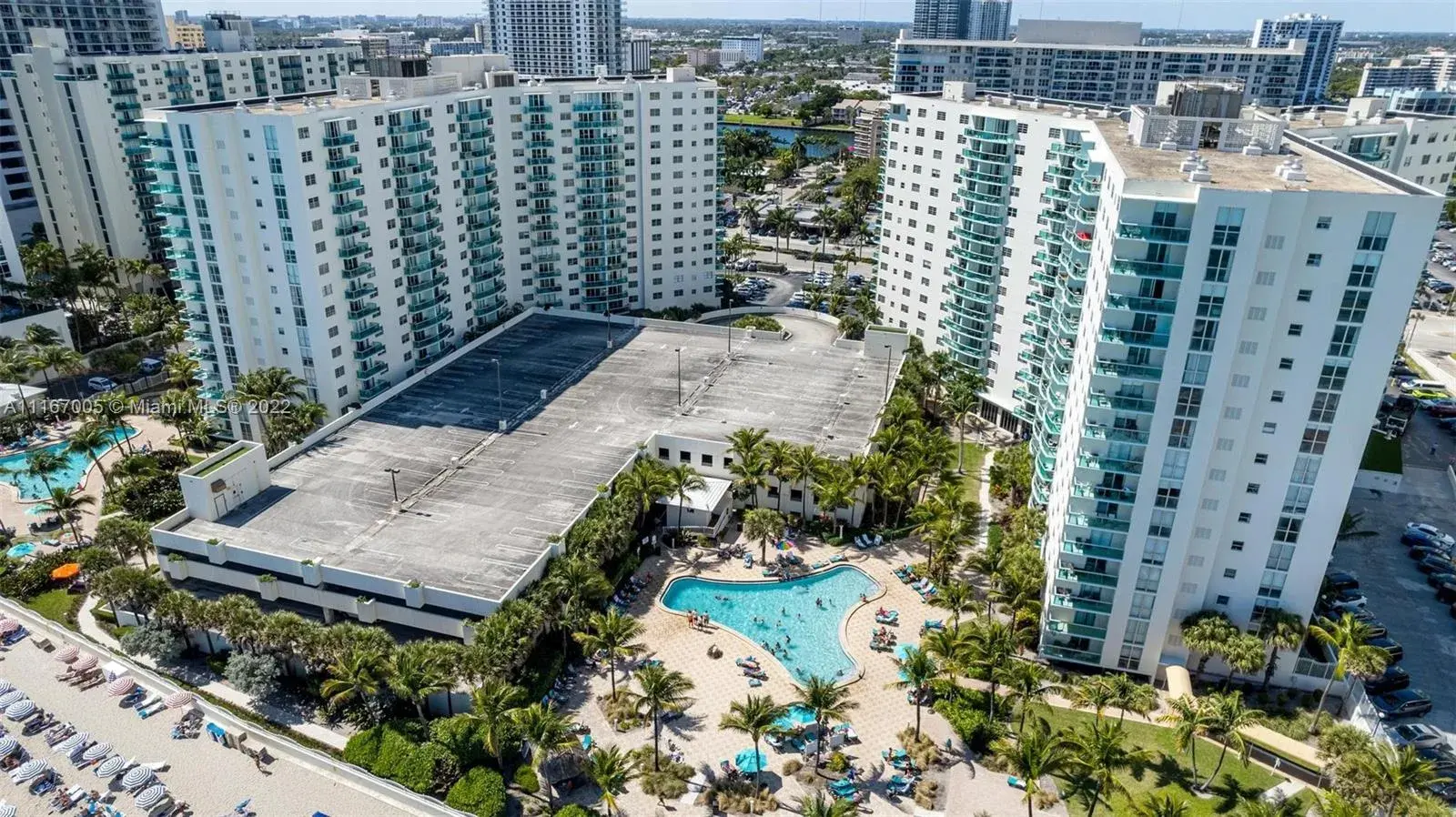 2 bedroom 2 bath Residential for sale at 3801 S Ocean Dr # 9P, Hollywood FL 33019