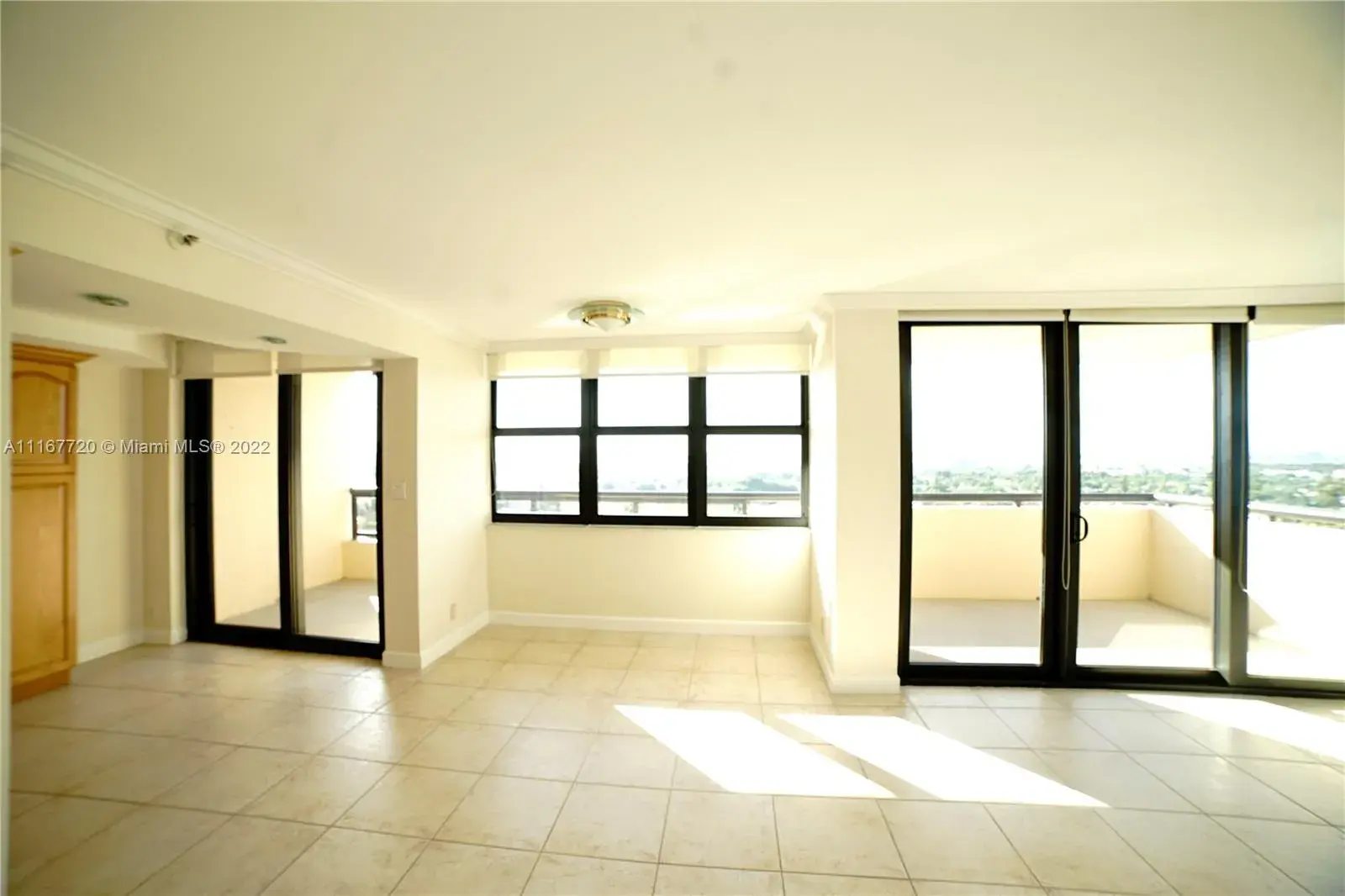 2555 Collins Ave # 2002, Miami Beach FL 33140