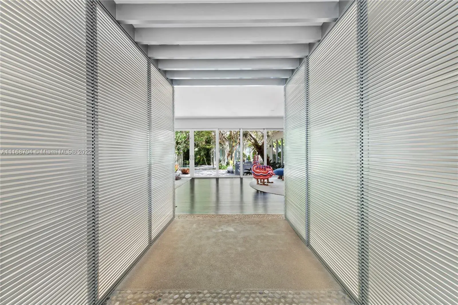 11 La Gorce Cir, Miami Beach FL 33141